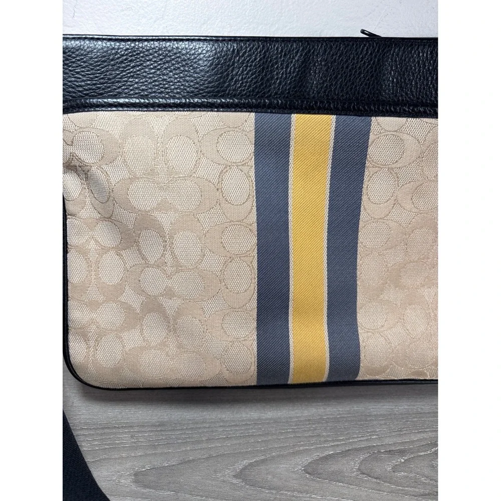 Coach Thompson Signature Jacquard Messenger Crossbody Bag‎ Varsity Stripe